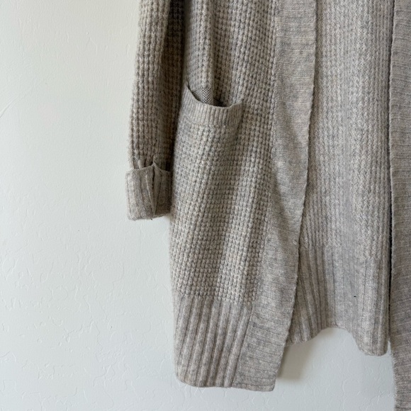 London Kaye Oatmeal Tan Alpaca Blend Waffle Knit Long Line Cardigan Size Small - Picture 2 of 10